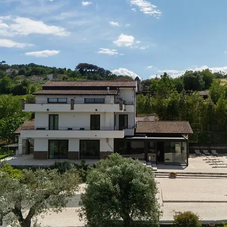 Vila Santoro Ai Tre Ulivi Con Piscina Privata