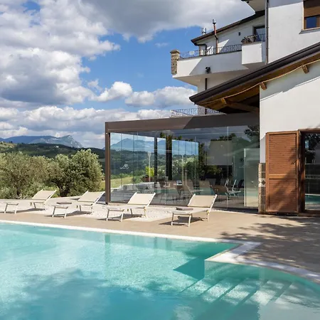 Villa Santoro Ai Tre Ulivi Con Piscina Privata Caiazzo