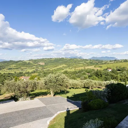 Santoro Ai Tre Ulivi Con Piscina Privata * Caiazzo